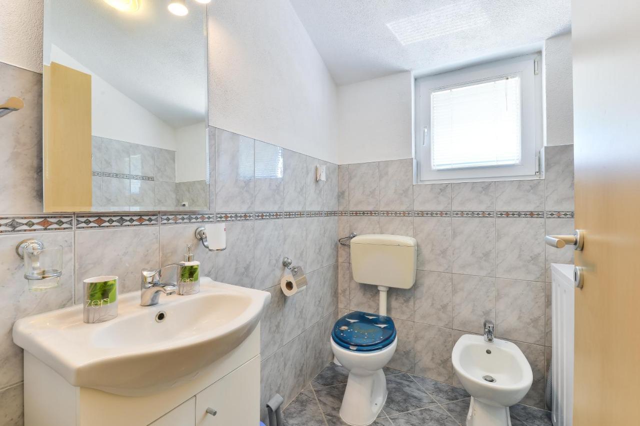 Family Friendly Apartments With A Swimming Pool Zadar - 18098 מראה חיצוני תמונה
