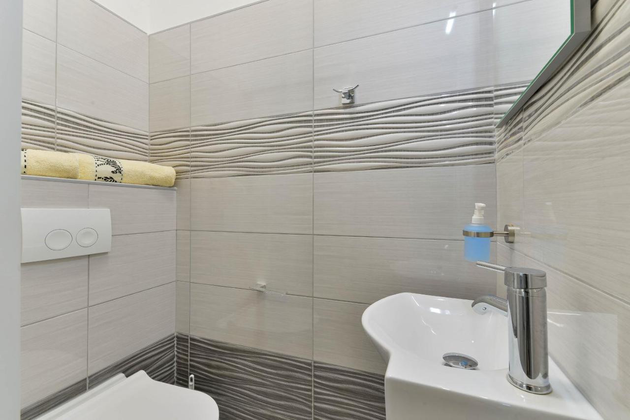 Family Friendly Apartments With A Swimming Pool Zadar - 18098 מראה חיצוני תמונה